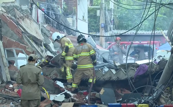 Prédio de quatro andares desaba na zona oeste do Rio; há feridos