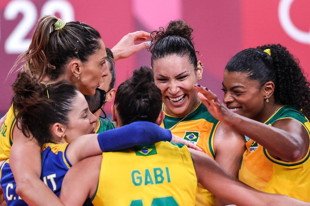 Vôlei: Brasil vence o Japão em três sets e segue 100% nas Olimpíadas