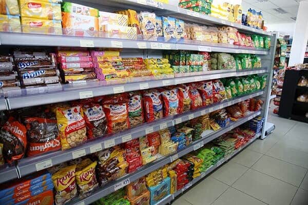 Inflação disfarçada faz produtos diminuírem de tamanho sem queda no preço