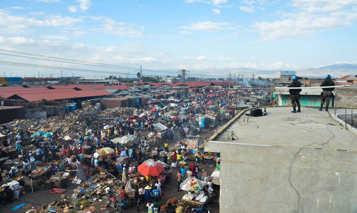 Porto Principe (Haiti) - Maior mercado a céu aberto de Porto Príncipe, localizado no  bairro de Bel-Air