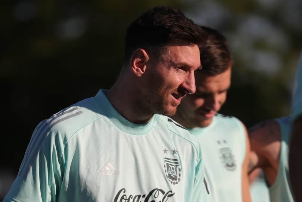 Messi joga leve e solto rumo à glória pela Argentina na Copa América