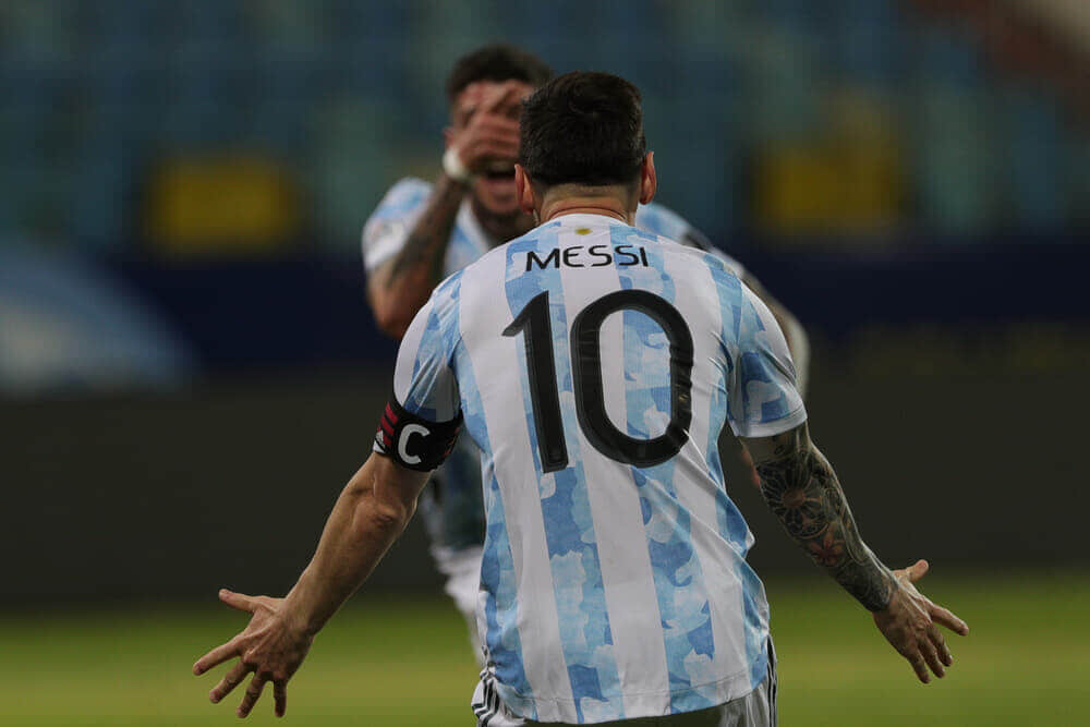 Messi dá show e Argentina vai encarar a Colômbia na semi da Copa América