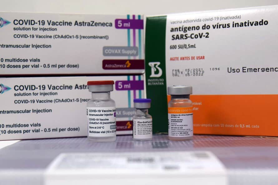 Paraná recebe mais 453,7 mil vacinas contra a Covid-19 nesta semana