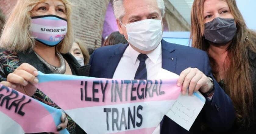 Lei de acesso ao trabalho transexuais na argentina