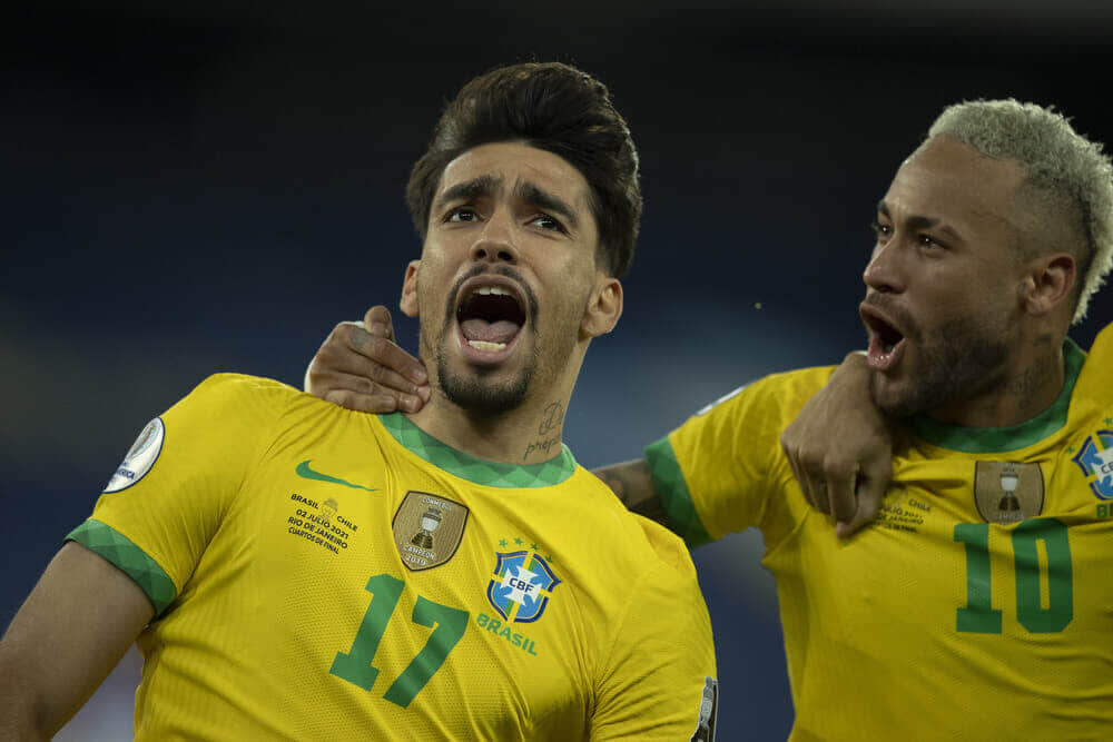 Com um a menos, seleção brasileira vence o Chile e avança na Copa América