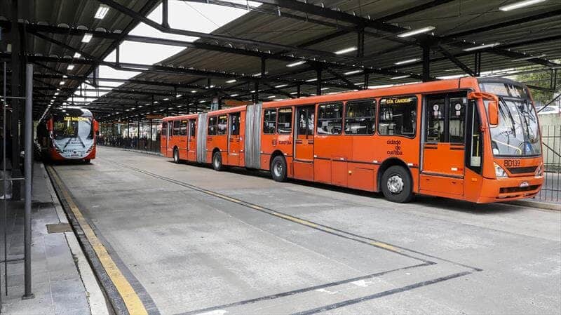 Urbs reforça linhas de ônibus para o vestibular da UFPR