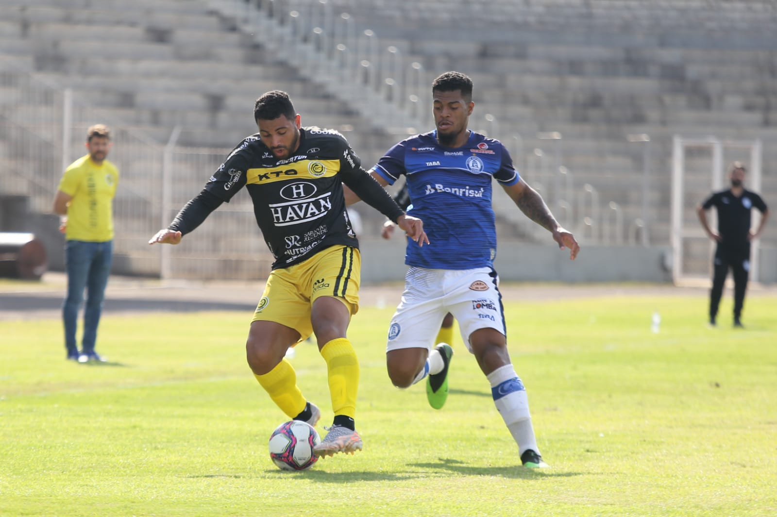 FC Cascavel empata no final com o Aimoré e segue líder na Série D