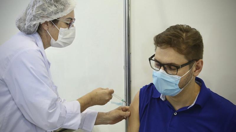 Curitiba deve aplicar 69 mil segundas doses da vacina na próxima semana