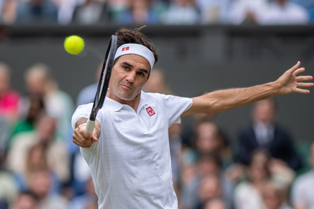 Roger Federer fará nova cirurgia no joelho e encerra a temporada