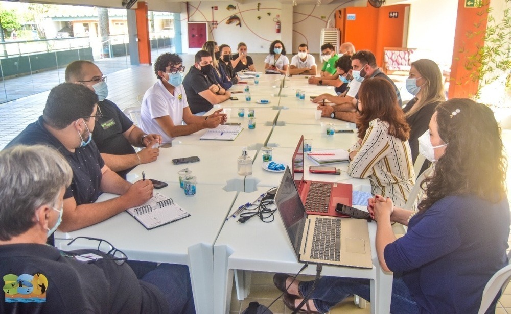 Covid: Litoral do Paraná projeta verão movimentado e prepara estruturas para testagem