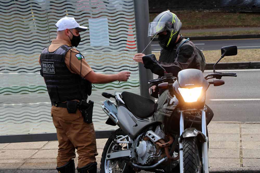 Mais da metade dos acidentes em Curitiba envolvem motos, diz BPTran