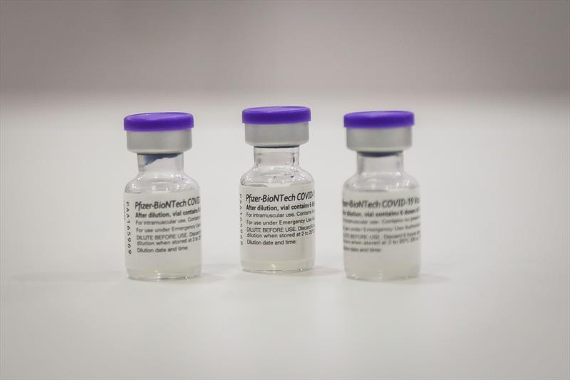 Brasil irá receber mais de 8 milhões de doses da vacina Pfizer nesta semana