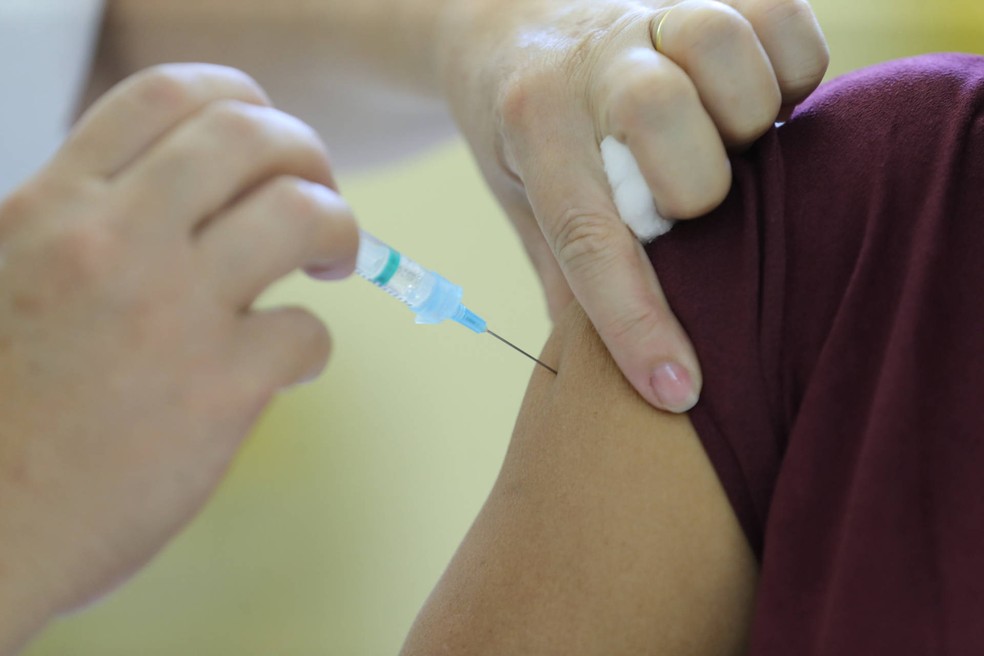 Sesa libera vacinação para quem vai estudar ou trabalhar no exterior