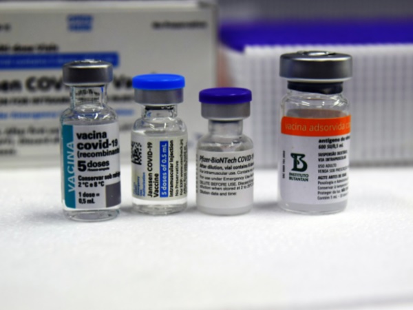 Vacinas contra a covid-19: Paraná distribui 223 mil doses para as regionais