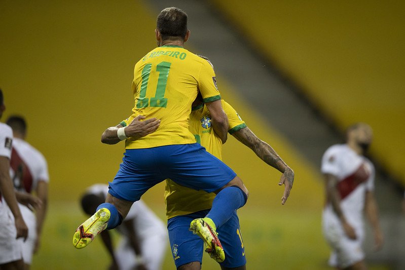 Brasil vence Peru e mantém invencibilidade nas Eliminatórias para Copa do Mundo