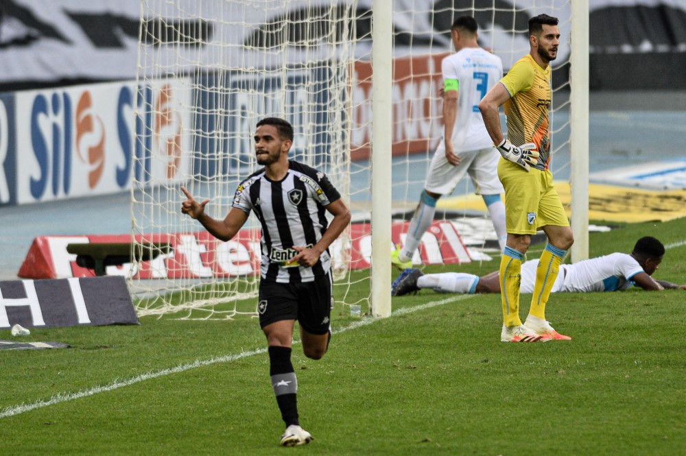 Londrina é goleado pelo Botafogo e segue na zona de rebaixamento da Série B