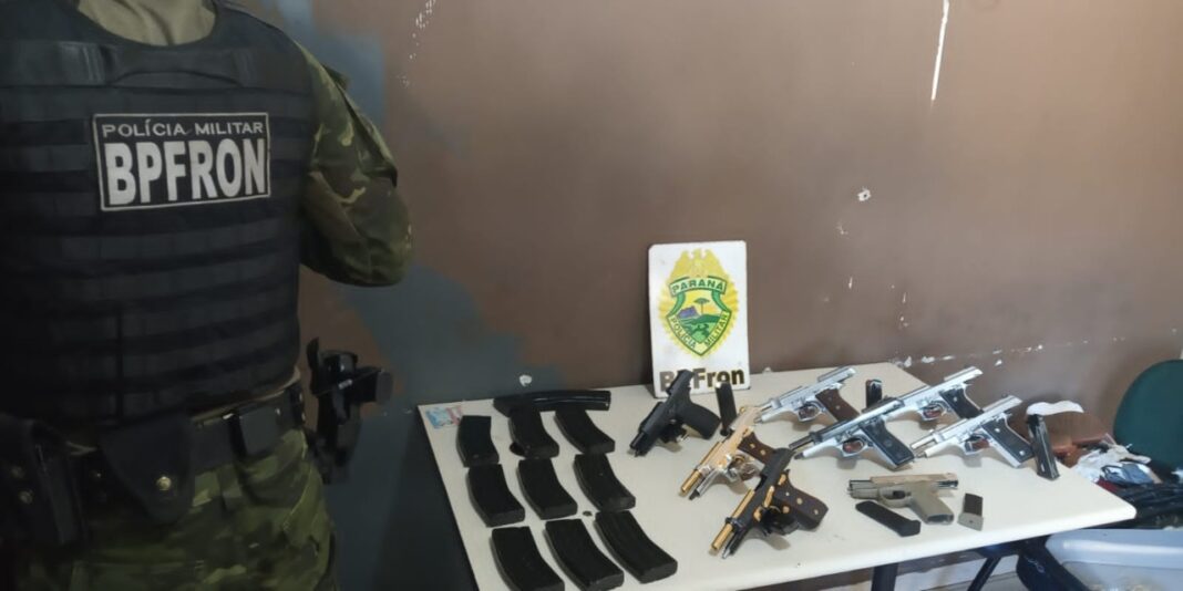 Polícia apreende carregamento de armas banhadas a ouro no Paraná