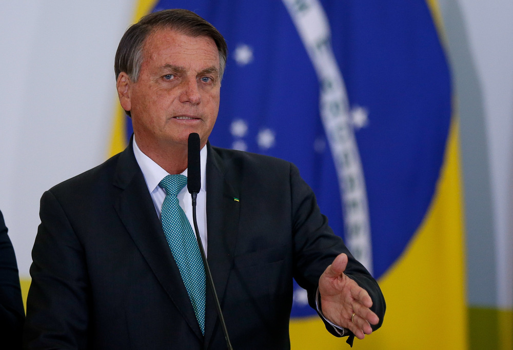 Bolsonaro cancela viagem ao Paraná após casos de covid na comitiva que foi aos EUA