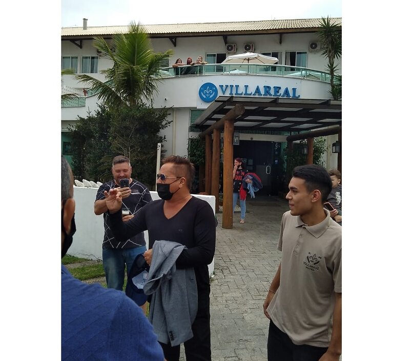 Leonardo se hospeda no Hotel Villareal, em Guaratuba