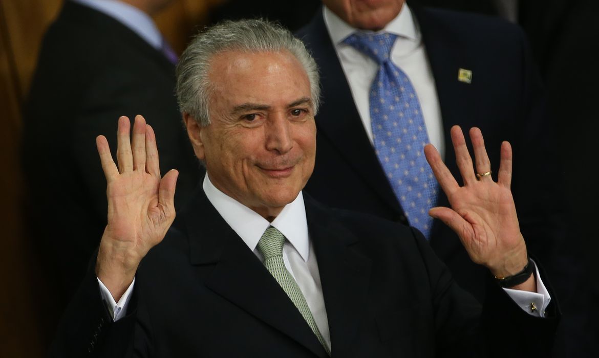 Sinto que é coisa do passado, diz Temer sobre ataques de Bolsonaro ao STF