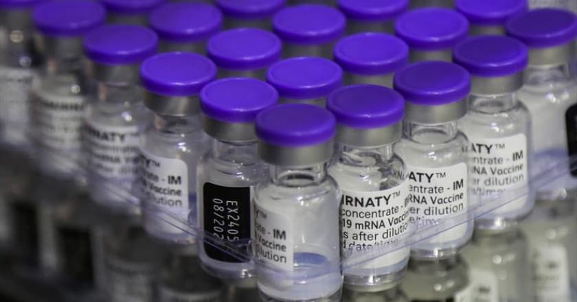 Paraná recebe mais 420 mil vacinas da Pfizer contra Covid-19