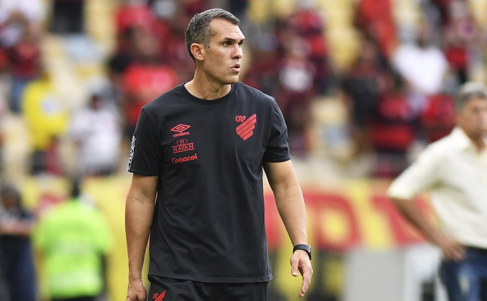 Bruno Lazaroni elogia a chegada de Alberto Valentim no Athletico: Excelente treinador
