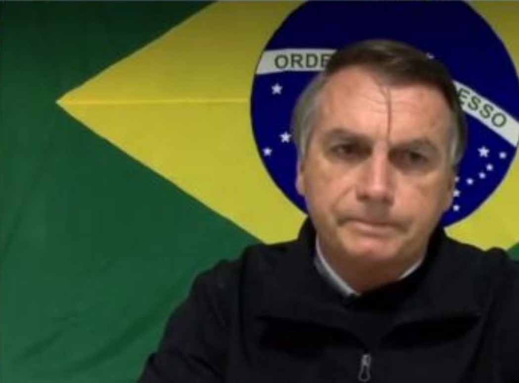 Bolsonaro abandona entrevista após pergunta de humorista sobre rachadinha