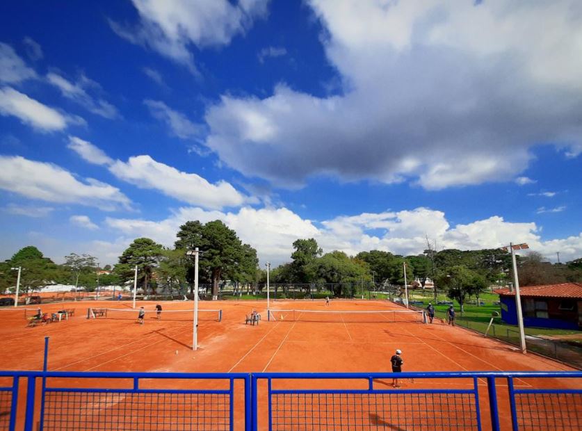 Curitiba recebe torneio internacional juvenil de tênis a partir de sábado