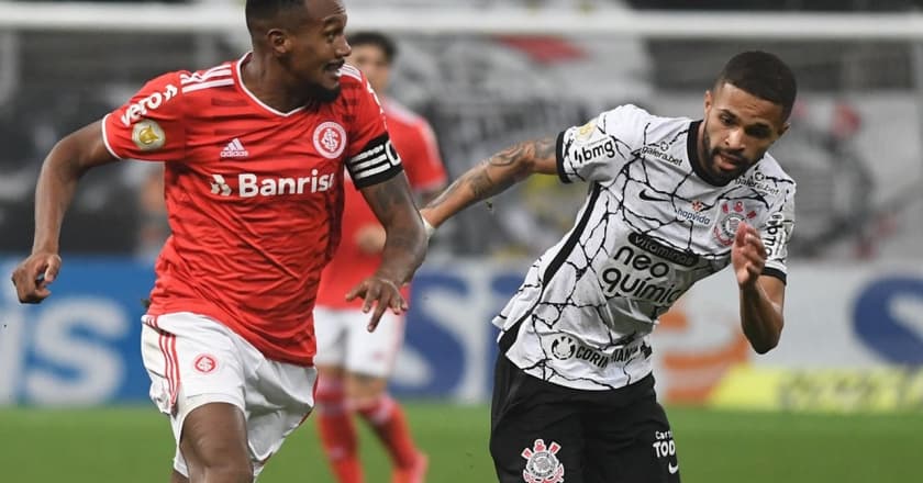 Internacional Corinthians Brasileirão escalações horário onde assistir