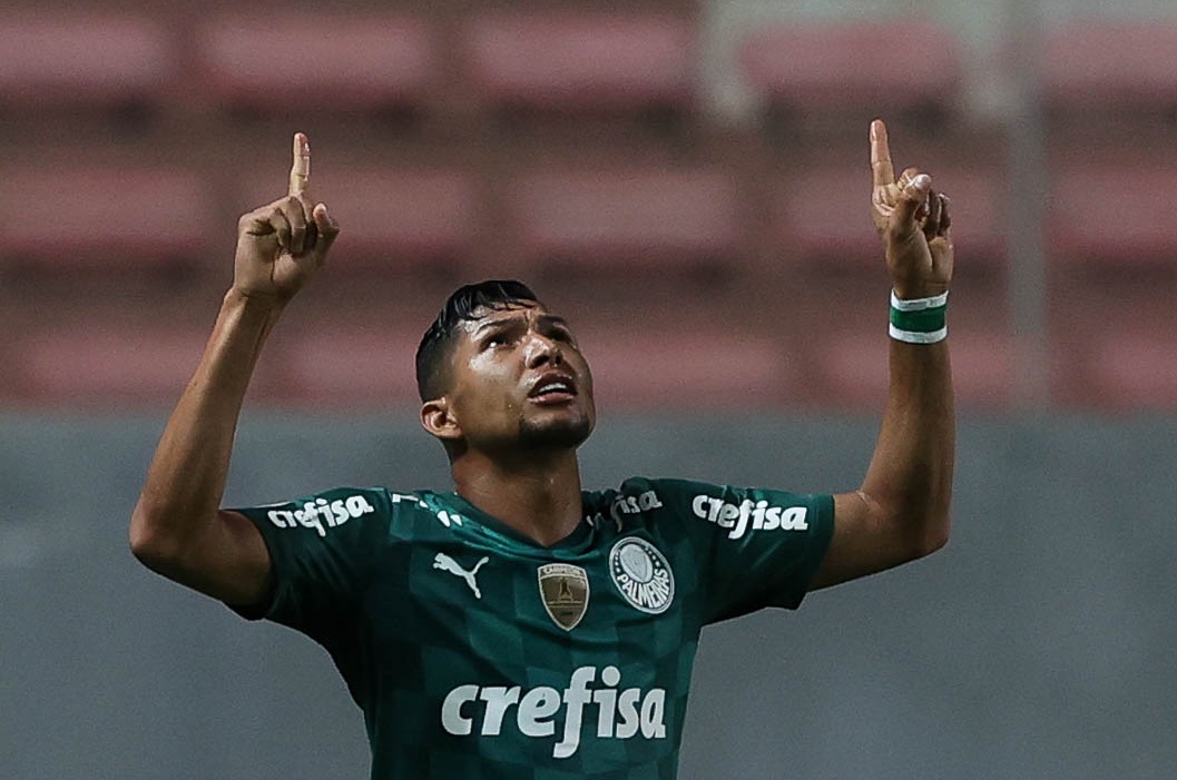 Palmeiras x Bragantino AO VIVO: onde assistir e tempo real do Brasileirão