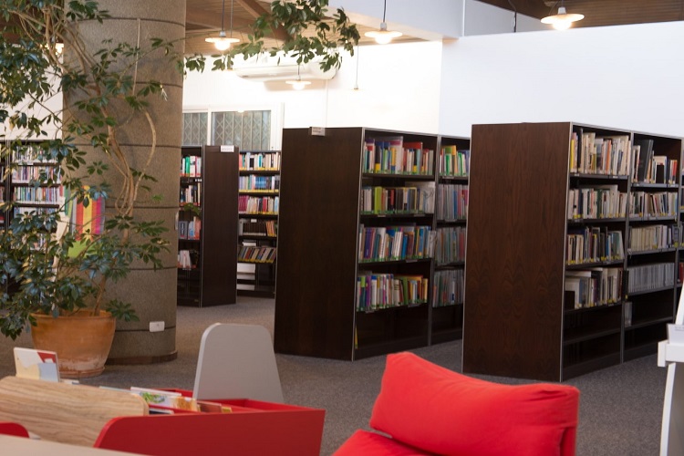 Biblioteca especializada em literatura alemã reabre ao público