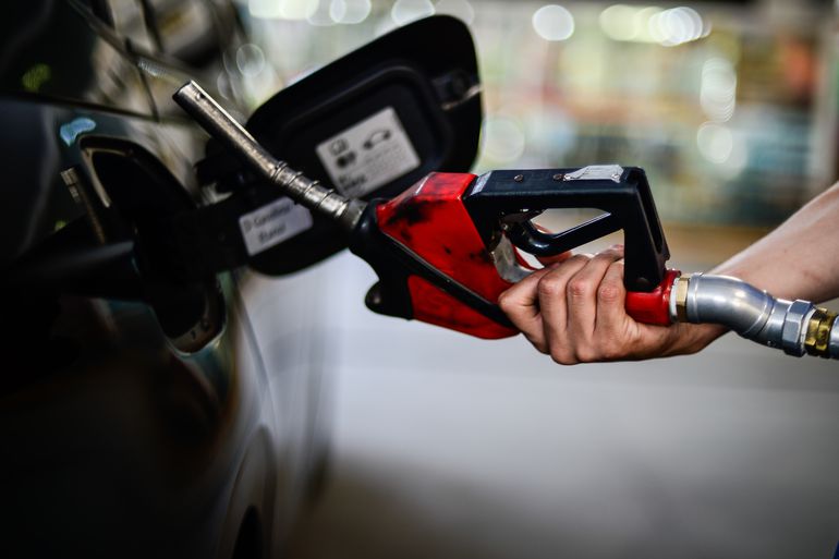 Petrobras sobe novamente preços da gasolina e do diesel