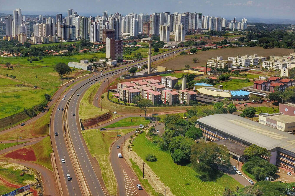 Governo do Paraná repassou R$ 7,5 bilhões aos municípios em 2021