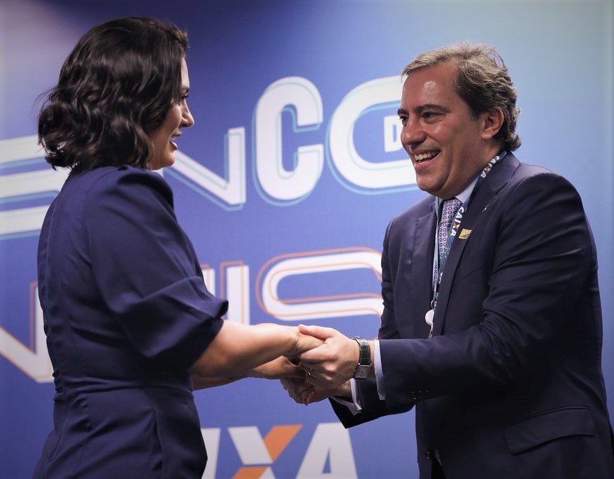 Michelle Bolsonaro agiu para favorecer amigos em programa emergencial da Caixa, diz revista