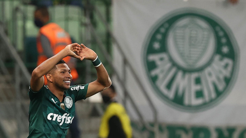 Scarpa dá assistências, marca e conduz goleada do Palmeiras sobre o Atlético-GO