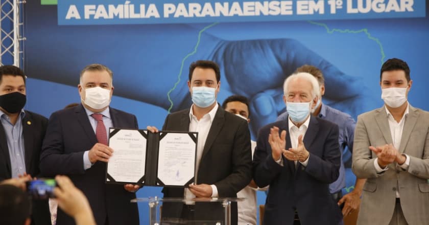 Governo do Paraná lança programa Paraná Solidário, com foco na assistência social