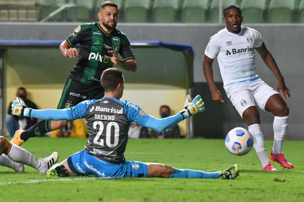 Grêmio perde do América-MG e se aproxima do rebaixamento na Série A