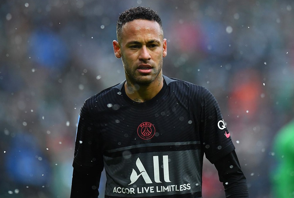 Neymar não joga mais pelo PSG em 2021 após lesão do tornozelo; saiba quando volta