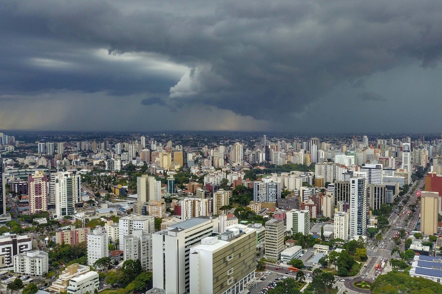 Ciclone pode trazer chuvas ao Paraná nesta semana