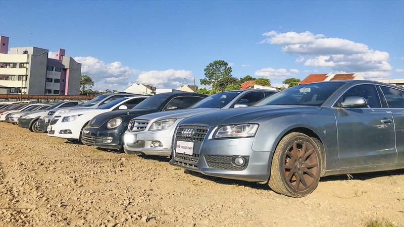 Leilão da Setran reúne 218 veículos com lances iniciais de R$ 800
