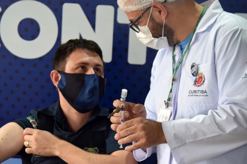 Mega Vacinação: 6 mil pessoas completam imunização em Curitiba
