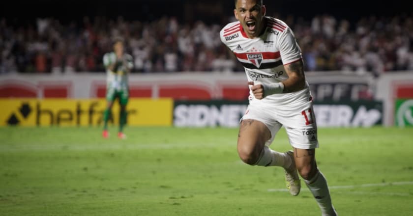 São Paulo vence Juventude e garante permanência na Série A