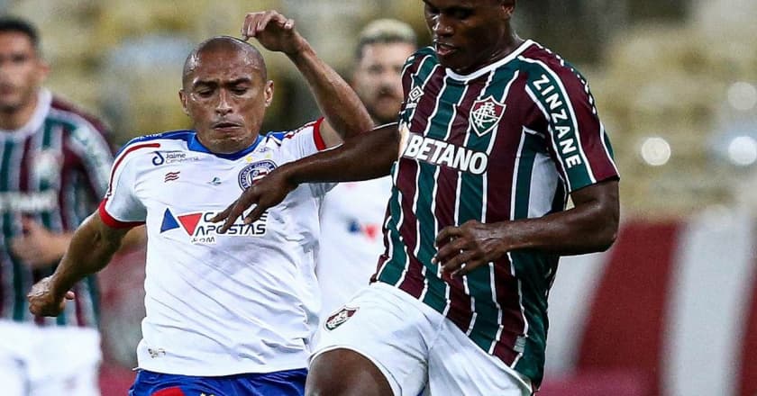 Bahia Fluminense Brasileirão escalações horário onde assistir