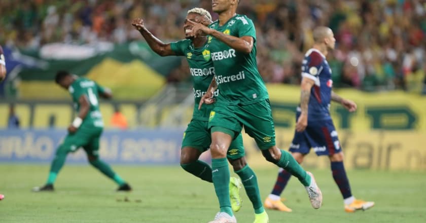 Cuiabá vence Fortaleza por 1 a 0 e respira fora do Z4 do Brasileirão