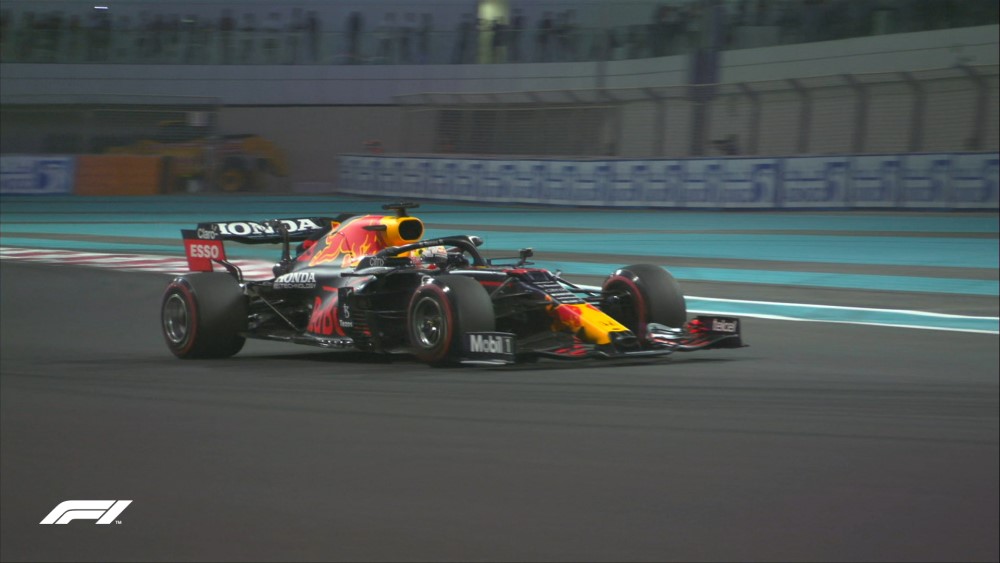 Verstappen leva pole e larga na frente pelo título da F1 no GP de Adu Dhabi