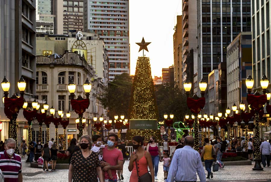 Vendas de Natal cresceram 3,28%. Comerciantes esperavam 5%, diz ACP
