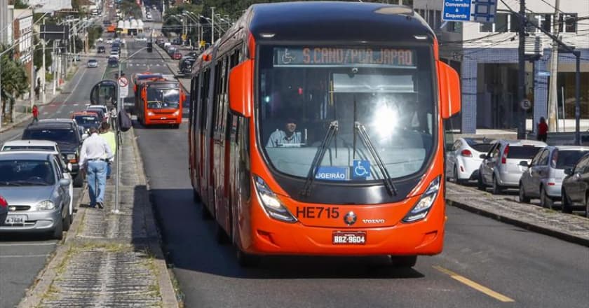 ônibus em Curitiba