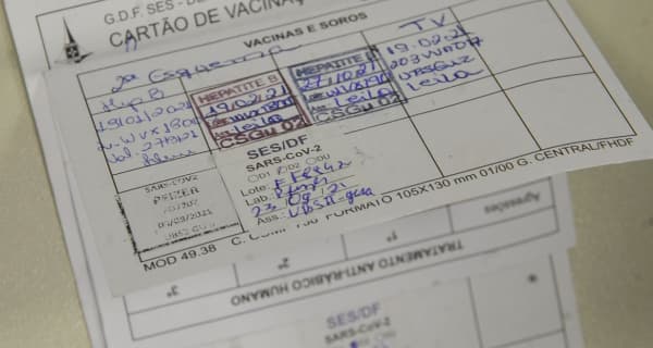 TCE-PR recomenda passaporte da vacina para festas de fim de ano