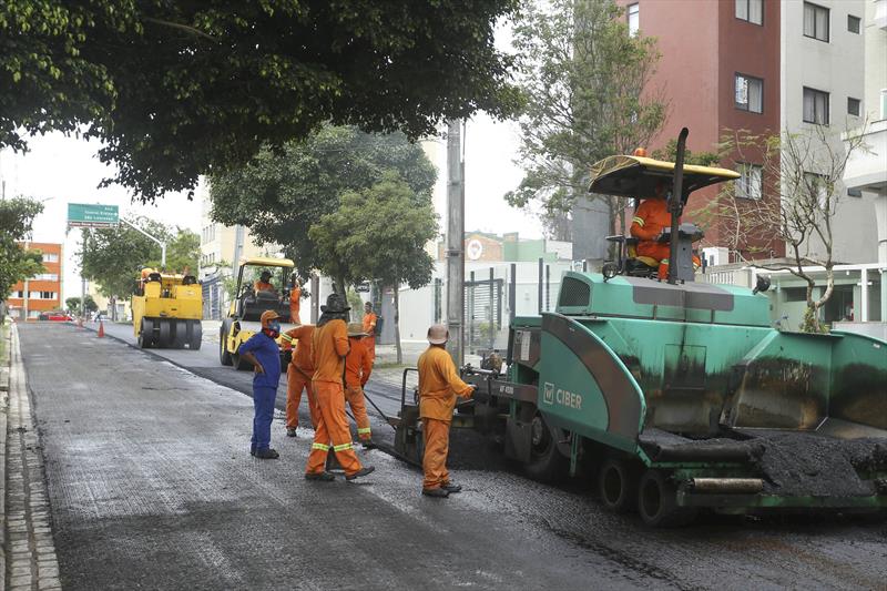 curitiba rua rocha pombo juvevê obras asfalto