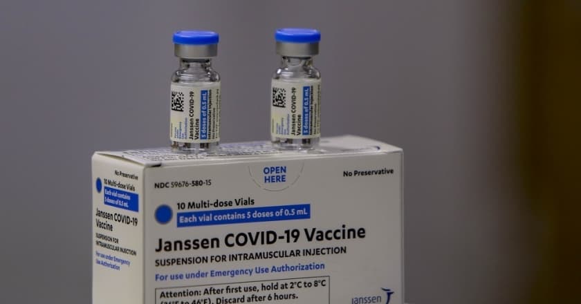 janssen curitiba cronograma locais vacinação covid
